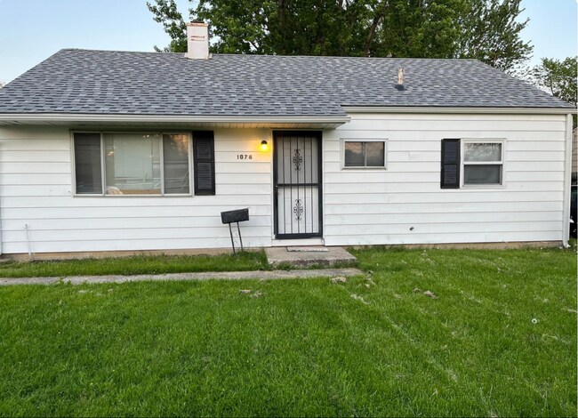 Primary Photo - 1076 S Ashburton Rd