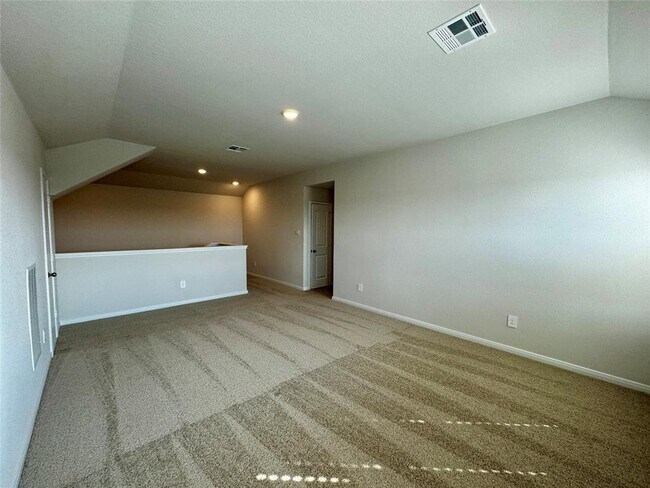 Building Photo - 115 Bethpage Dr