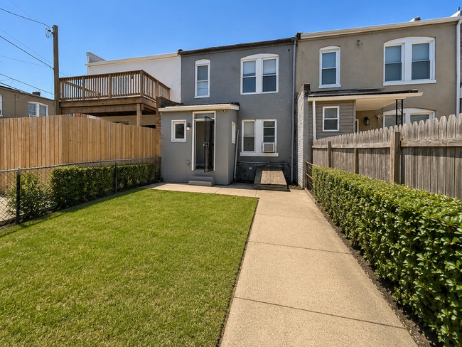 Building Photo - Three-Bedroom Home In Baltimore