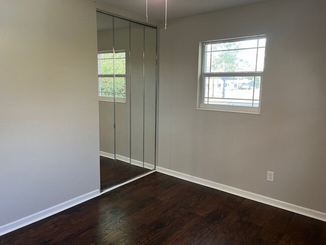 Building Photo - 3 Bedroom, 1 bath Pool Home in Lake City