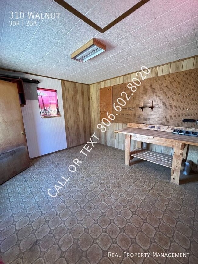 Building Photo - 310 Walnut-
