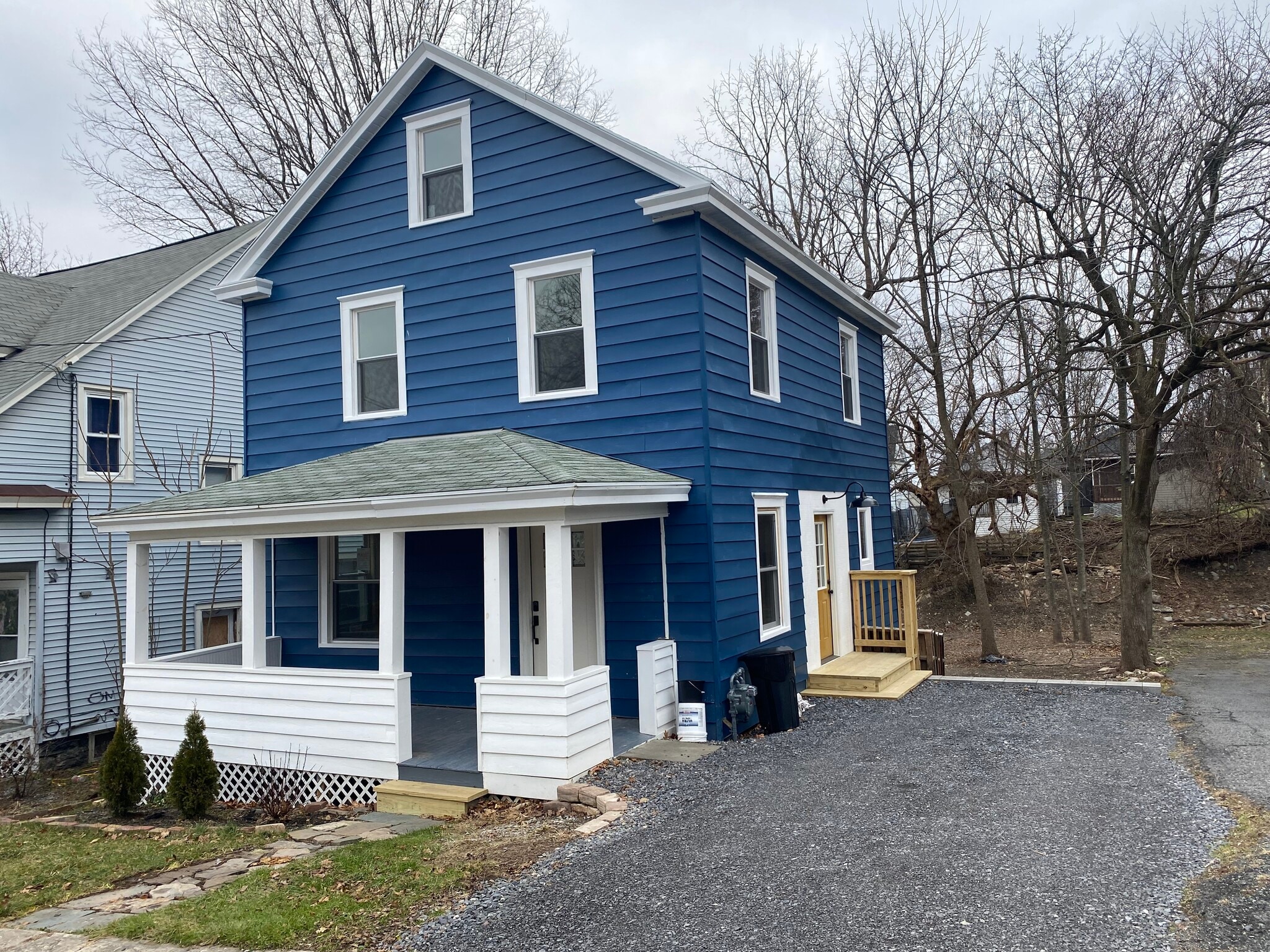 Building Photo - 241 Markland Ave