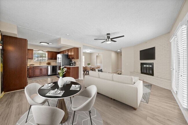 Building Photo - 5826 Spruce Forest Dr