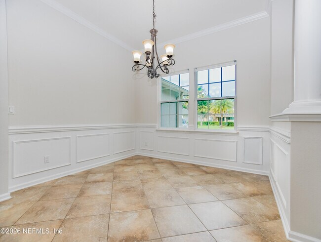 Building Photo - 577 Porta Rosa Circle
