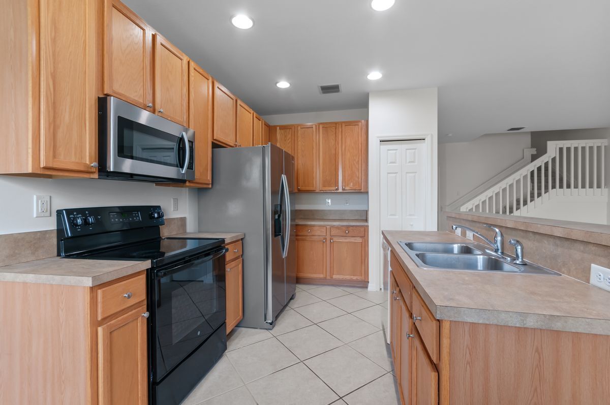 Building Photo - 3846 Cherrybrook Loop