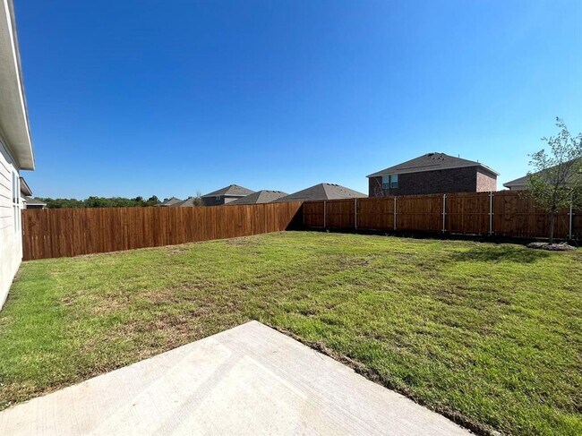 Building Photo - 786 Yorkshire Dr