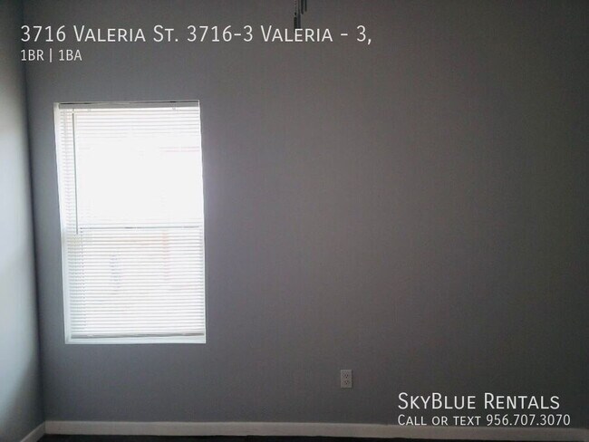 Building Photo - 3716 Valeria St