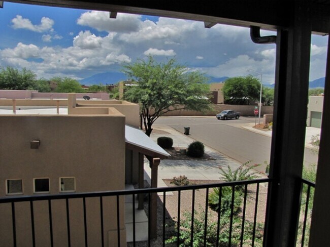 Building Photo - 5BR/2.5BA/3CG, 2808 sq.ft. home in Reflections at Valiente subdivision, Sierra Vista, AZ