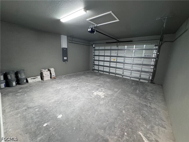 Building Photo - 1305 Andover Dr