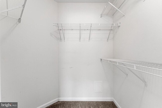 Building Photo - 4529 Superior Square