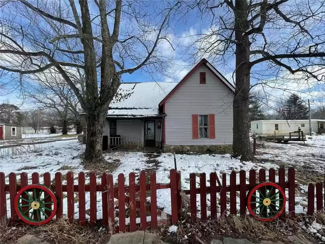 Primary Photo - 214 Green St