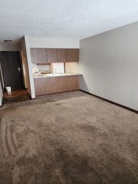 Building Photo - Sunrise Apartments LLC 16 Unit