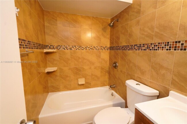 Building Photo - 15402 SW 85th Terrace