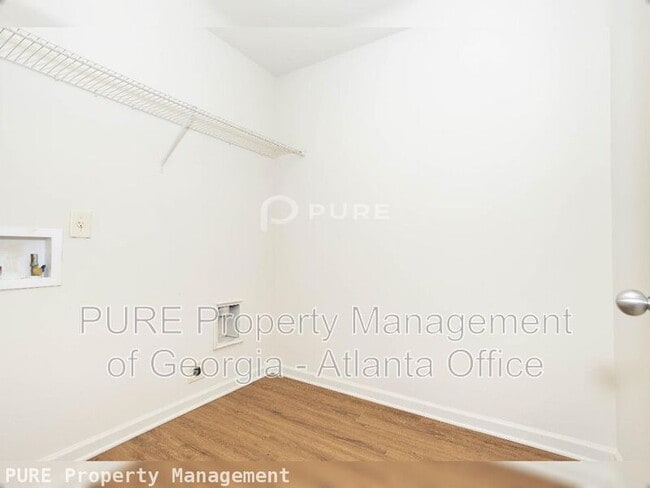 Building Photo - 840 Pine Arbor Ln