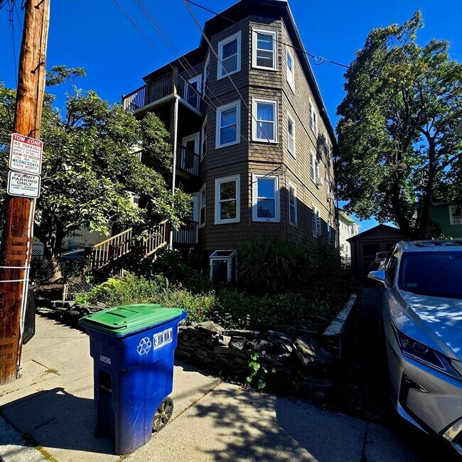 Primary Photo - 56 Waterhouse St