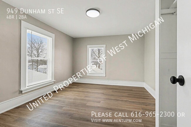 Building Photo - 949 Dunham St SE