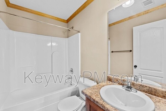 Building Photo - 811 Oshields Ct