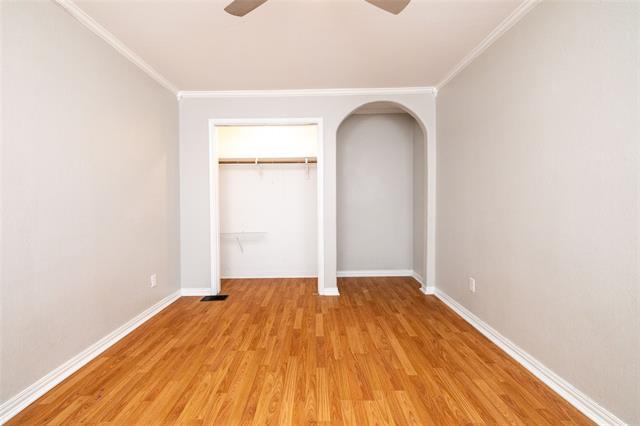 Building Photo - 134 Lakeshore Dr