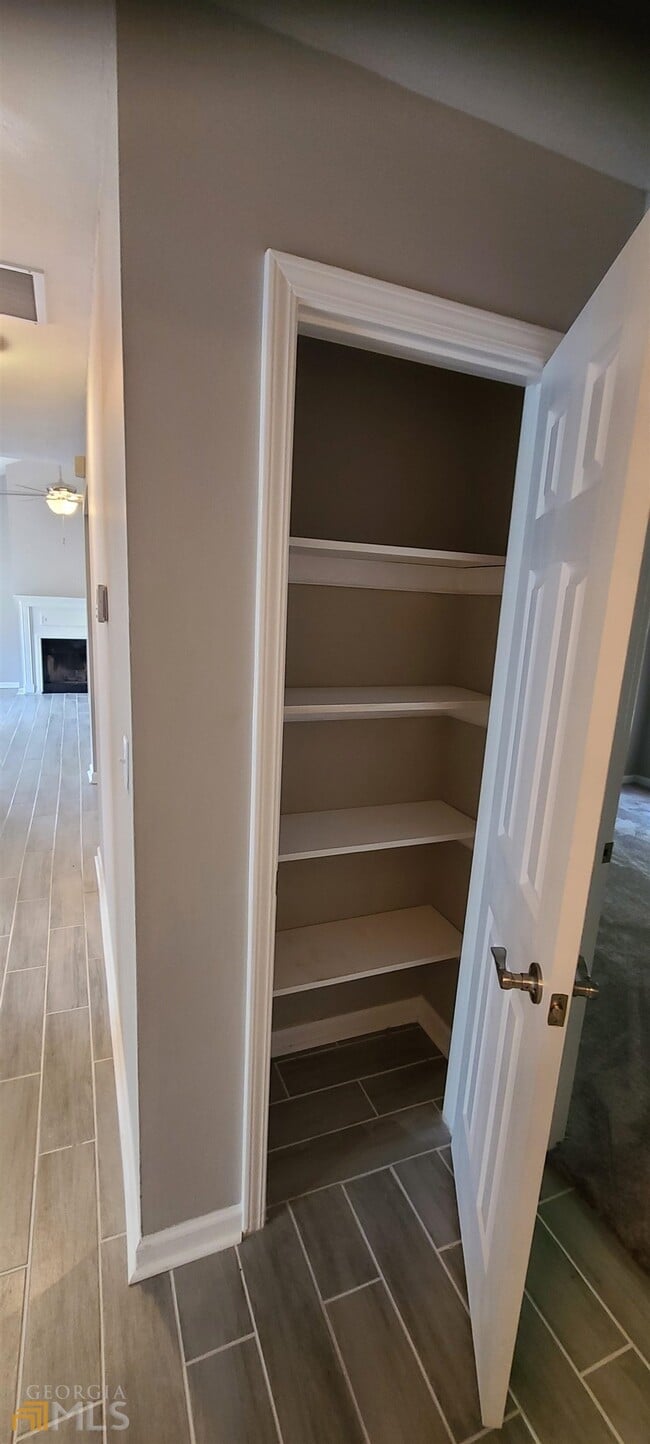 Building Photo - 293 Stony Brook Cir