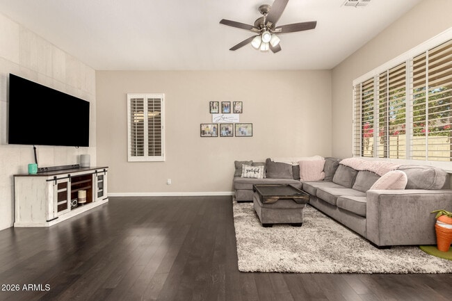 Building Photo - 2043 W Periwinkle Way