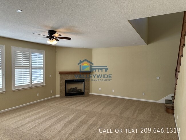 Building Photo - 2704 Acapulco Way