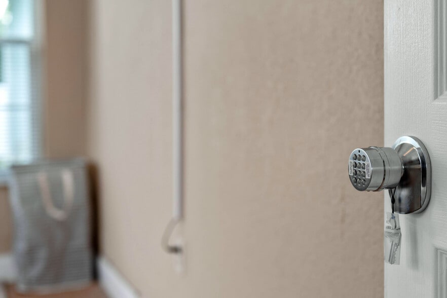 Building Photo - 333 Amador Cir