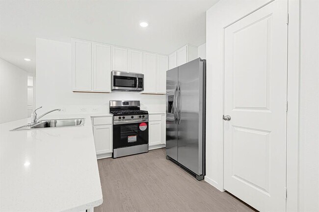 Building Photo - 25664 Rose Creek Dr