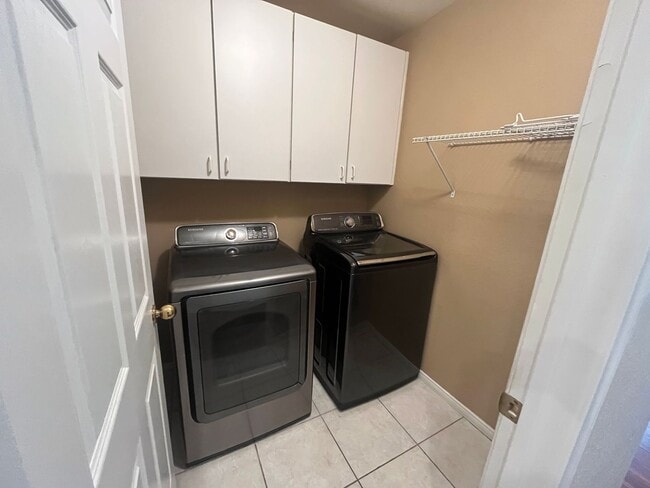 Building Photo - Single Story 3 bedroom-Summerlin