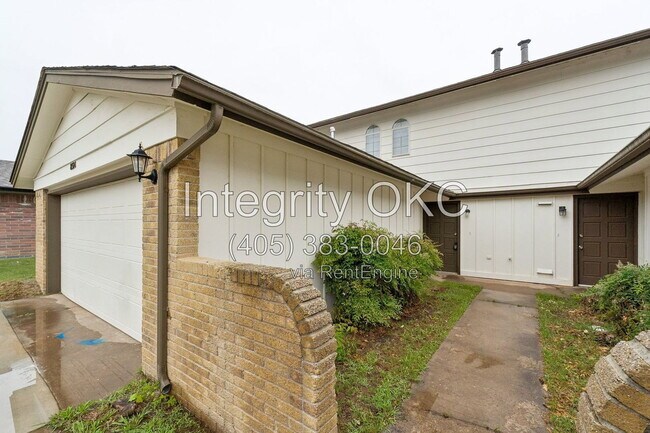 Building Photo - 8514 Candlewood Dr