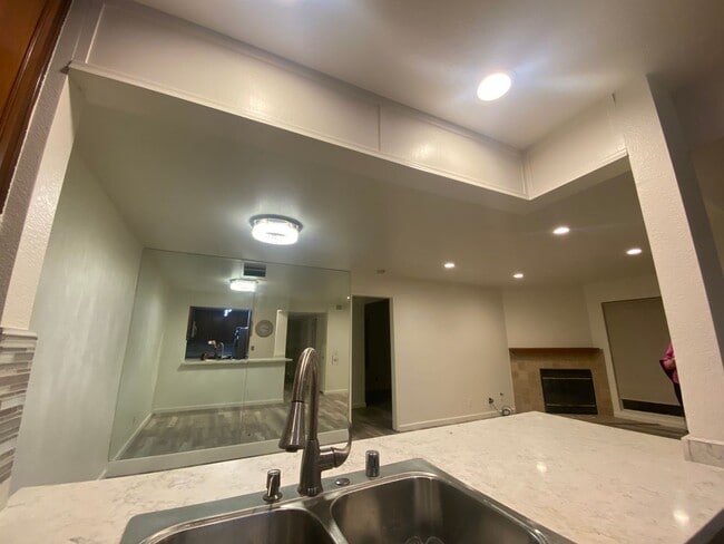 Building Photo - Mirasol 3 Bedroom Condo