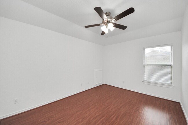 Building Photo - 5014 Parkcanyon Ln