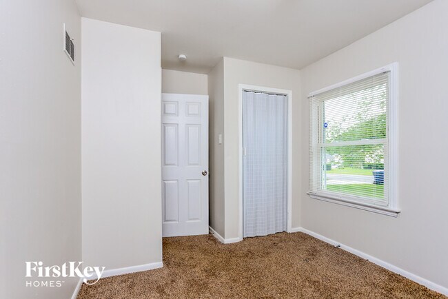 Building Photo - 1006 Aspen Dr