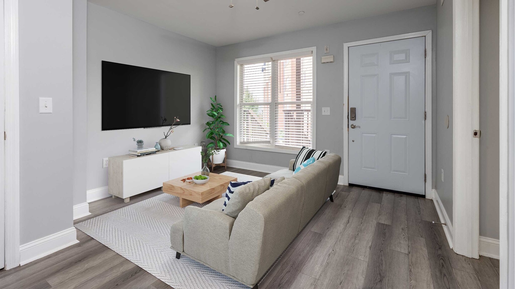 Building Photo - 32 Baird St