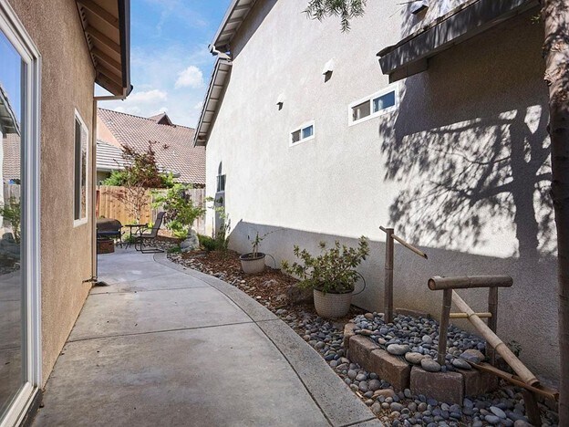 Building Photo - 1601 Barkley Ln