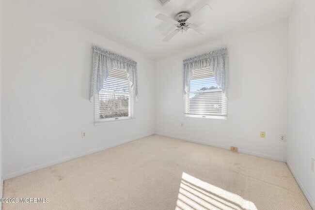 Building Photo - 954 Barnegat Ln