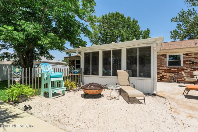 Building Photo - 121 Bluefish Ave