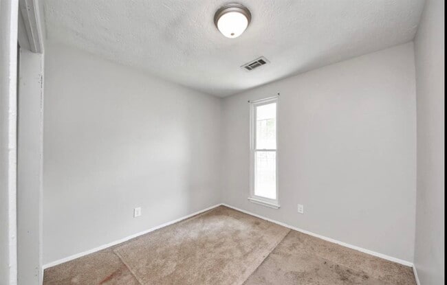 Building Photo - 12610 Chiswick Rd