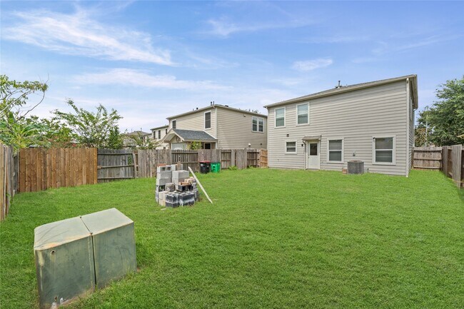 Building Photo - 3414 Dartmouth Field Ln