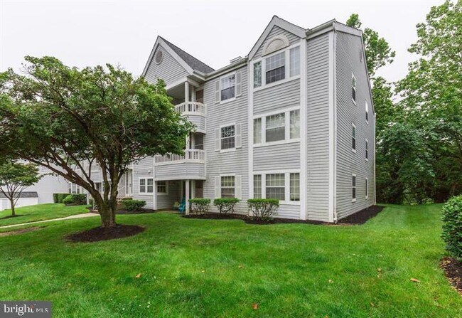 Building Photo - 8381 Montgomery Run Rd