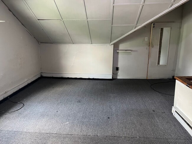 Building Photo - 4 Bedroom House near Albright College