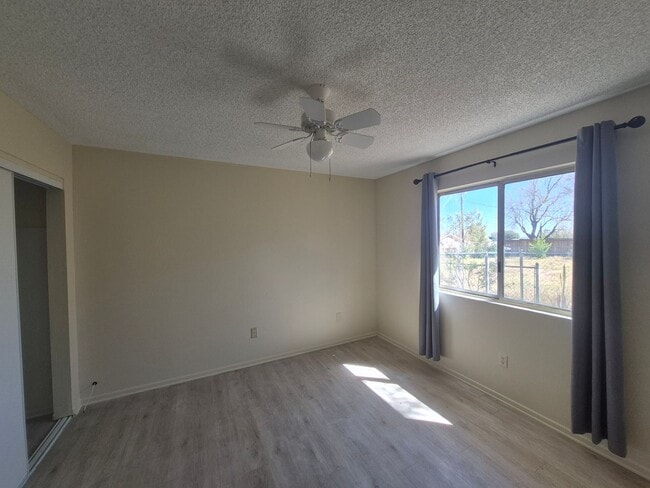 Building Photo - 61464 Desert Air Rd