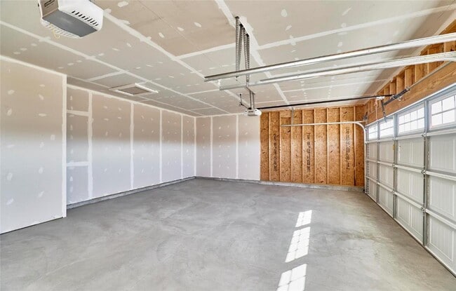 Building Photo - 403 Andrew Joseph Dr