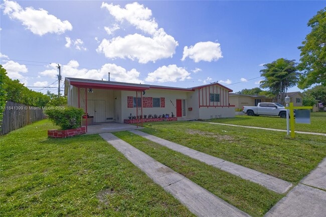 Building Photo - 1411 SW 82nd Ct