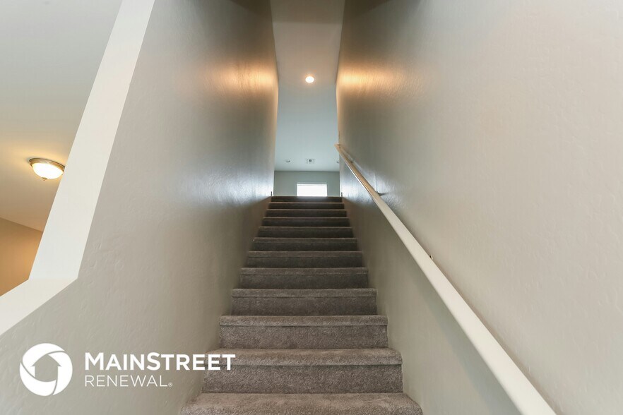 Building Photo - 2000 N 36th St