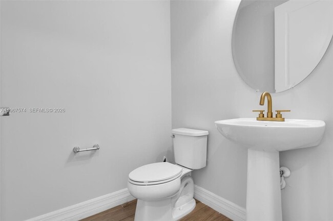 Building Photo - 1595 Evergreen Ter