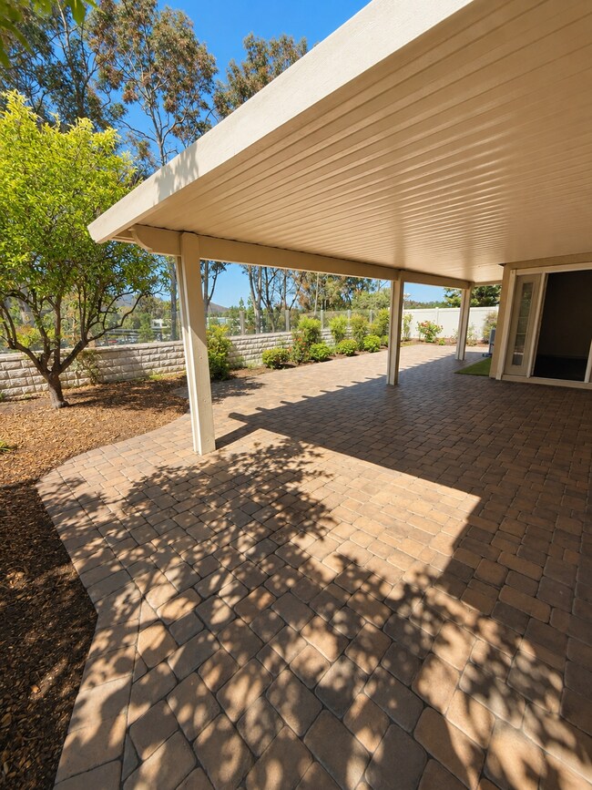 Building Photo - 11785 Avenida Sivrita