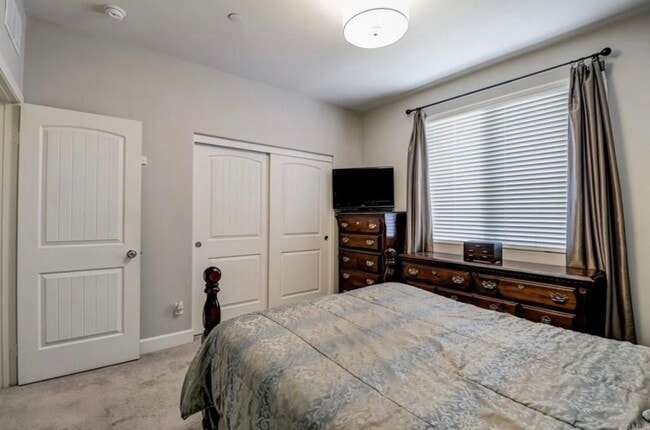 Building Photo - 445 Adobe Estates Dr