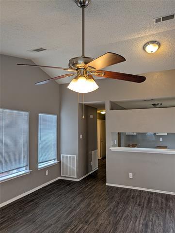 Building Photo - 9908 Lone Eagle Dr