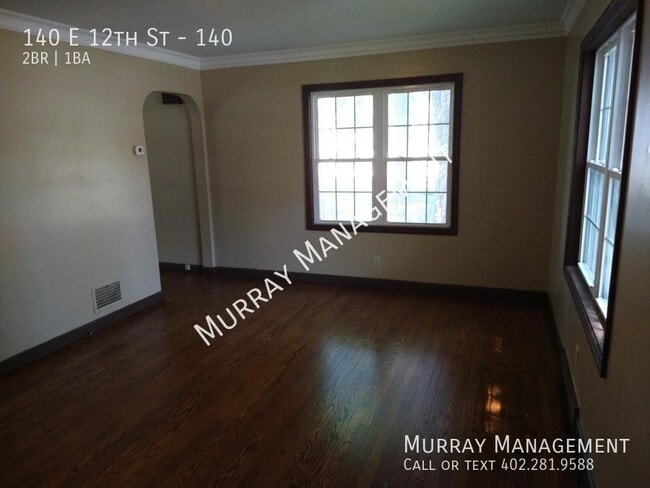 Building Photo - 140 E 12th St