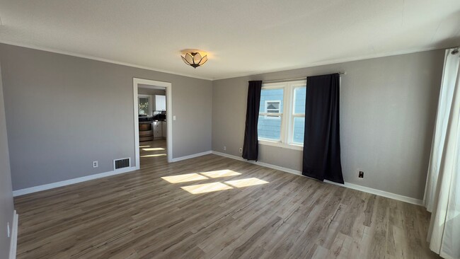 Building Photo - 627 W Marine Dr